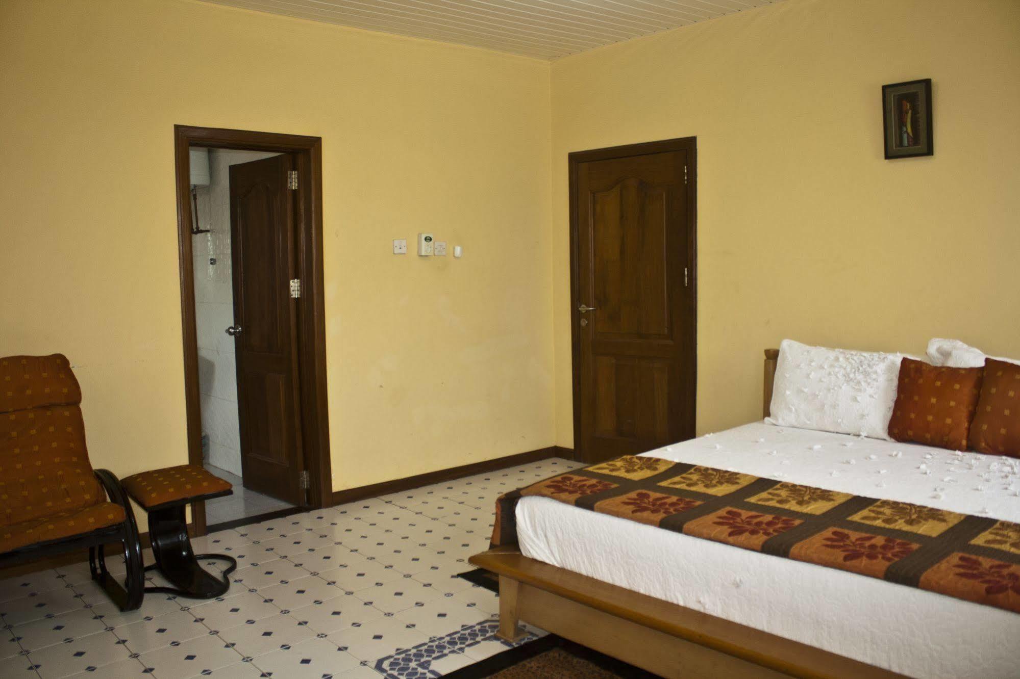 Quest Lodge Accra Eksteriør bilde