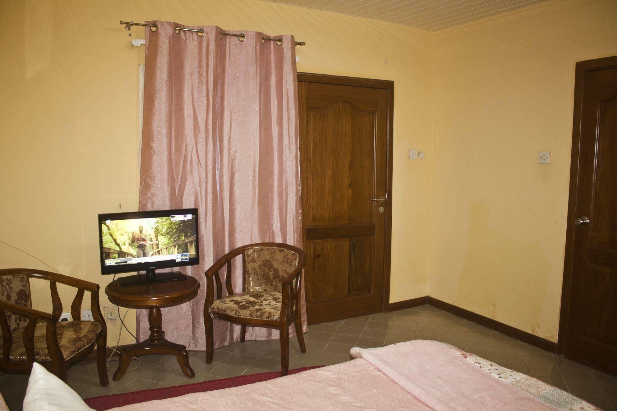 Quest Lodge Accra Eksteriør bilde