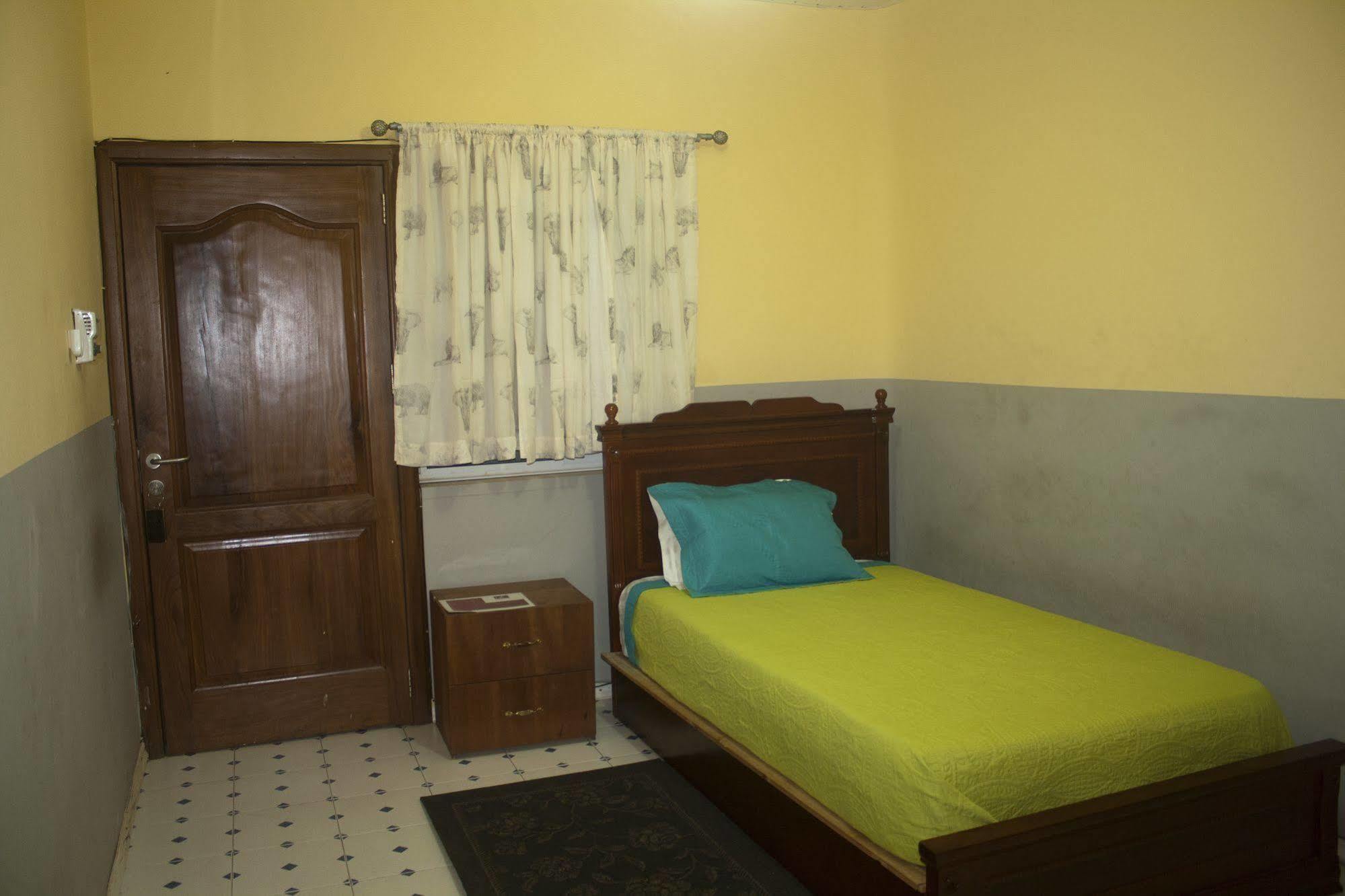 Quest Lodge Accra Eksteriør bilde